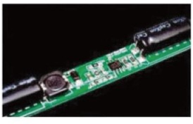 採用進口長壽命電容器，確保高品質的電源驅動。